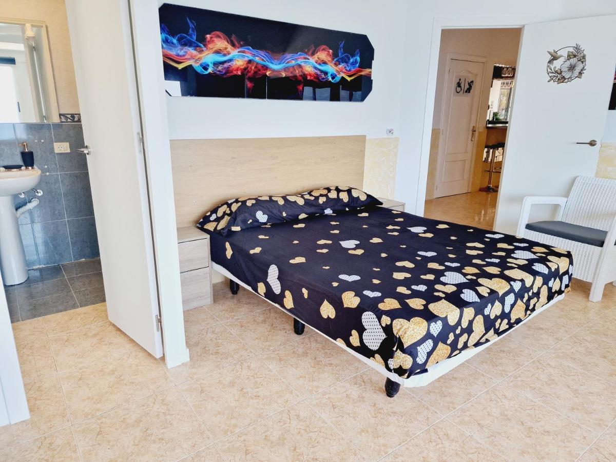 First Line Of The Ocean, 3 Bedrooms & Free Wifi Playa de las Américas Eksteriør billede
